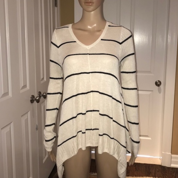 Abercrombie & Fitch Sweaters - Abercrombie & Fitch Cream w/ Black Stripes Sweater